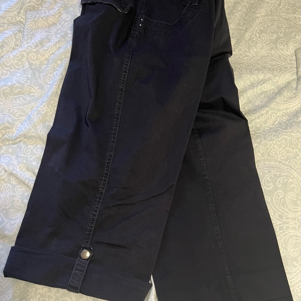 lee pants  JUST BELOW THE WAIST woman’s natural fit